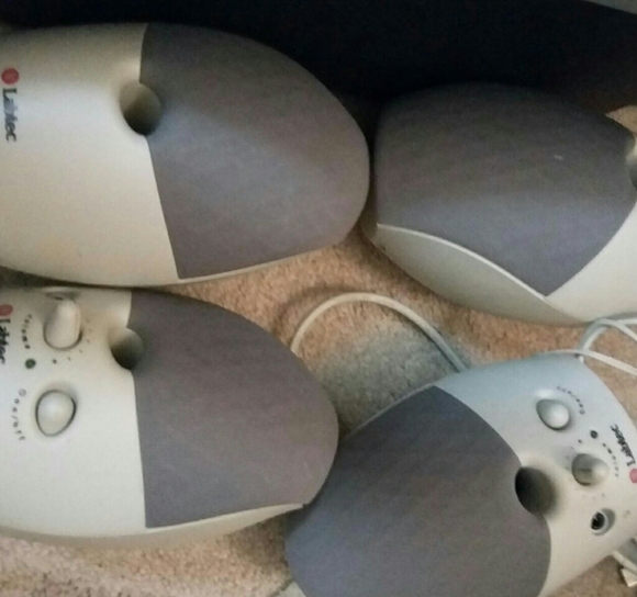 Lab tech 4 speakers - Picture 1 of 2